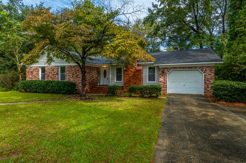 321 Summercourt Dr, Summerville, SC 29485
