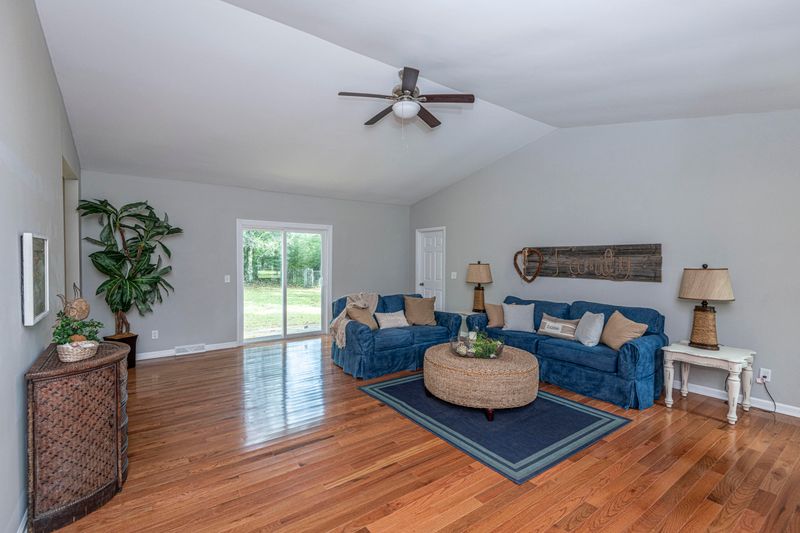 321 Summercourt Dr, Summerville, SC 29485