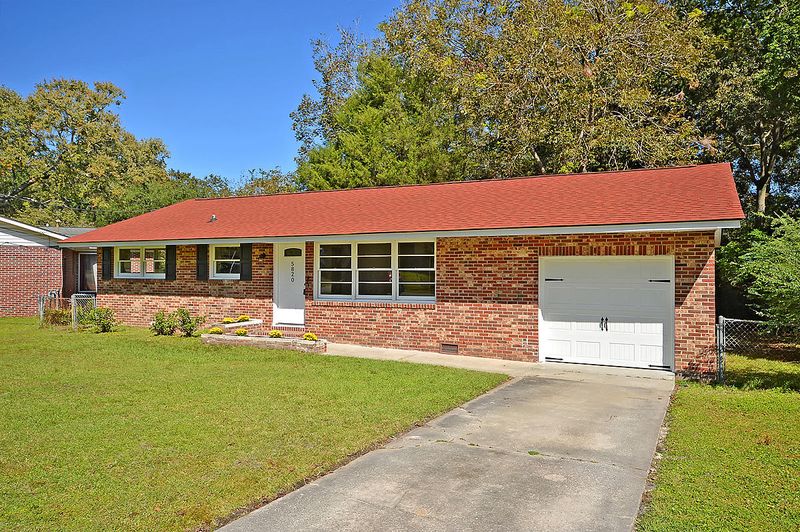 5820 Hume Ave, Hanahan, SC 29410