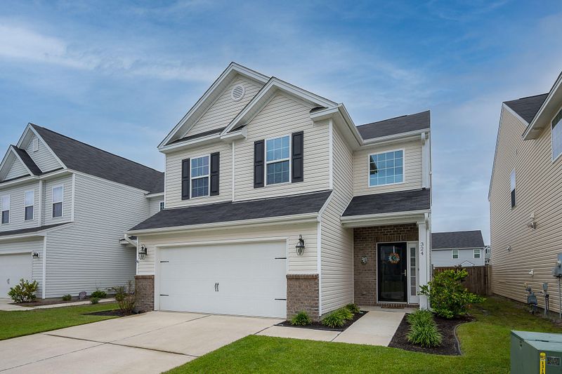 324 Beautyberry Rd, Summerville, SC 29486