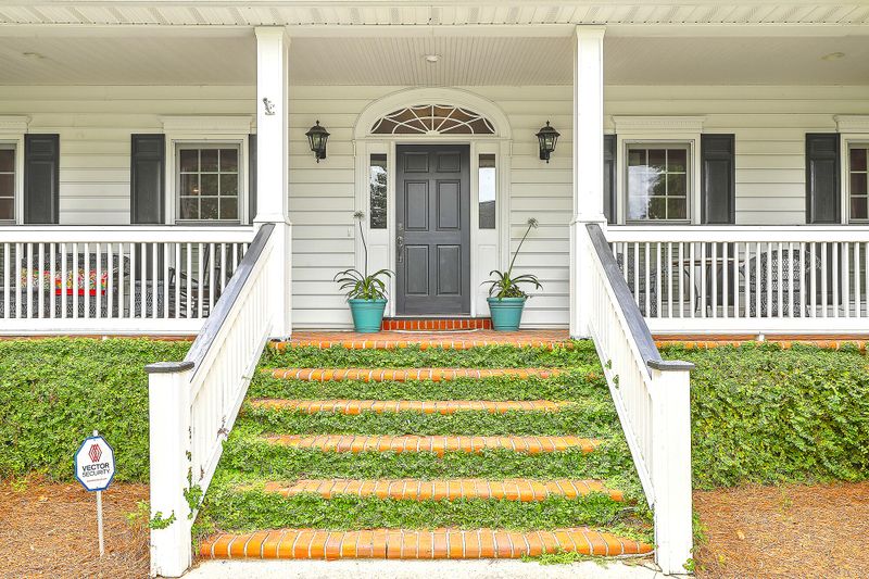 816 Whispering Marsh Dr, Charleston, SC 29412