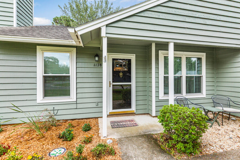 1128 Shoreham Rd, Charleston, SC 29412