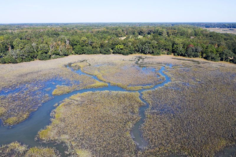 8361 Crooked Creek Ln, Edisto Island, SC 29438
