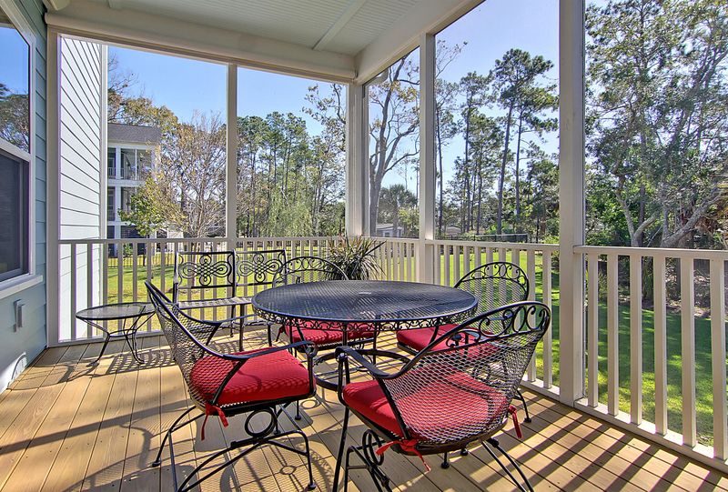 2984 Yachtsman Dr, Mount Pleasant, SC 29466