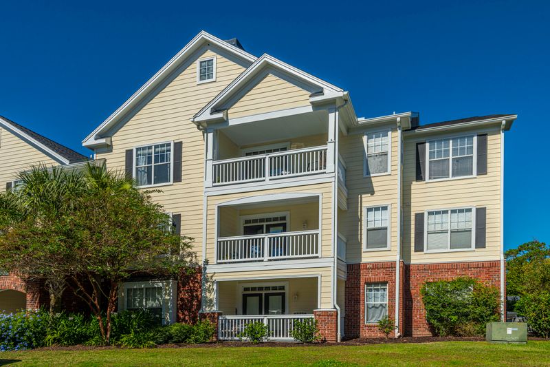 45 Sycamore Ave #236, Charleston, SC 29407