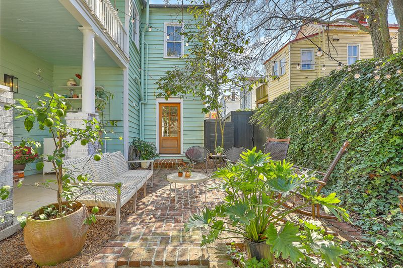 97 Bogard St, Charleston, SC 29403