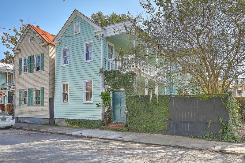 97 Bogard St, Charleston, SC 29403