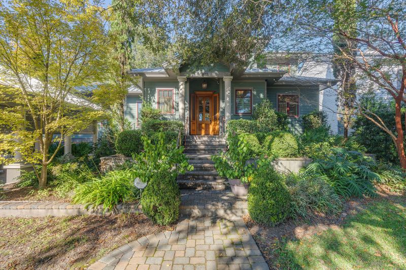 837 Colony Dr, Charleston, SC 29407