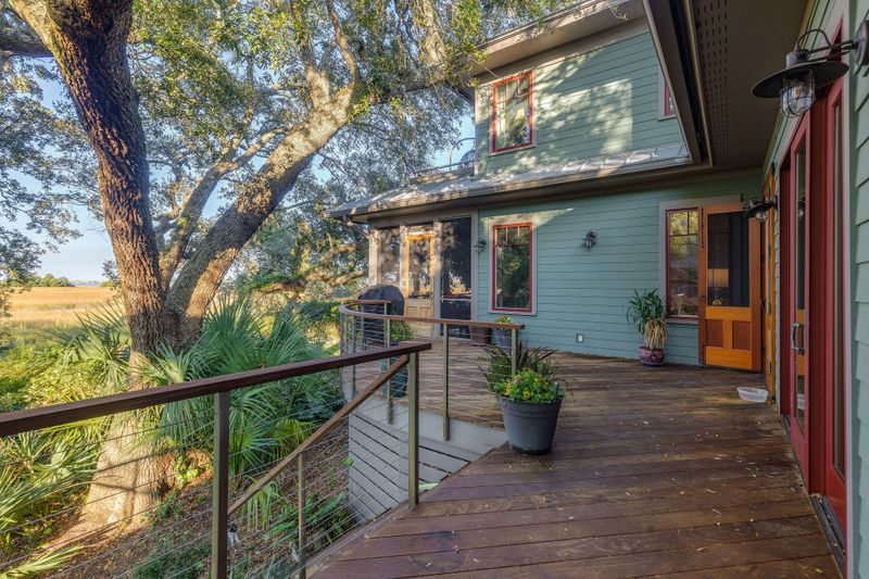 837 Colony Dr, Charleston, SC 29407