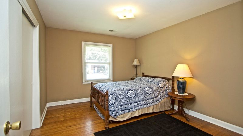 5541 Garrett Ave, North Charleston, SC 29406