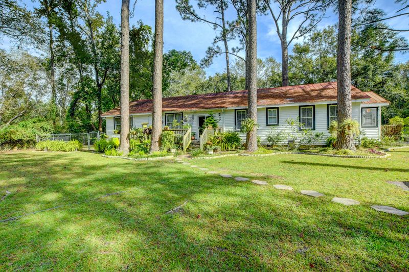 1171 River Rd, Johns Island, SC 29455