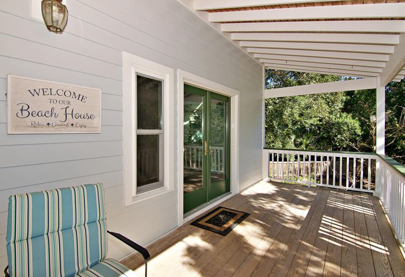 41 Lempesis Ln, Folly Beach, SC 29439
