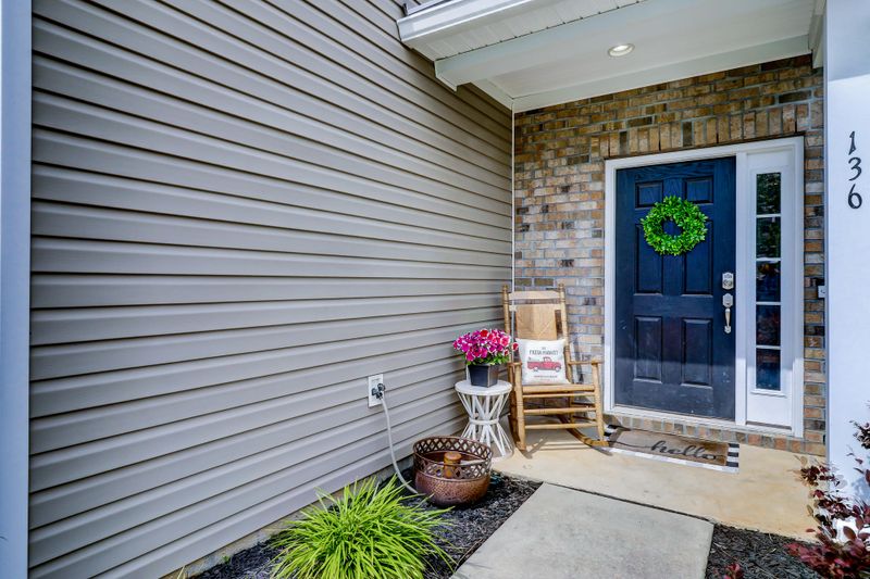 136 Longford Dr, Summerville, SC 29483
