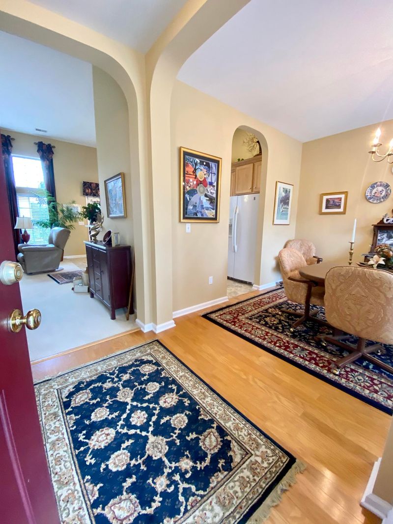 7328 Kestrel Trl, Hanahan, SC 29410