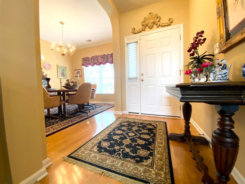 7328 Kestrel Trl, Hanahan, SC 29410