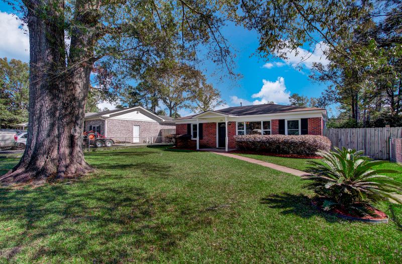 179 Giles Dr, Goose Creek, SC 29445