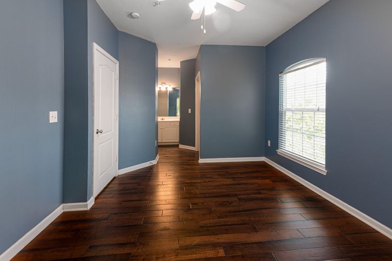 1300 Park West Blvd #411, Mount Pleasant, SC 29466
