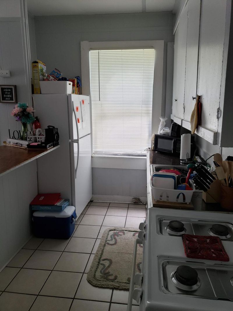 1902 Iris St, North Charleston, SC 29405