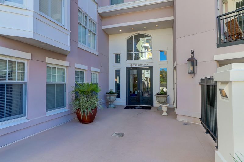 498 Albemarle Rd #314, Charleston, SC 29407