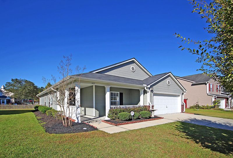 103 Waylon Dr, Summerville, SC 29483