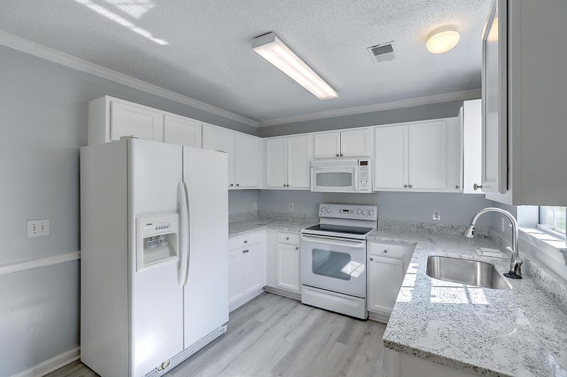 340 Eagle Ridge Rd, Summerville, SC 29485