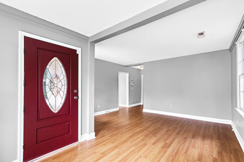 2217 Suffolk St, North Charleston, SC 29405