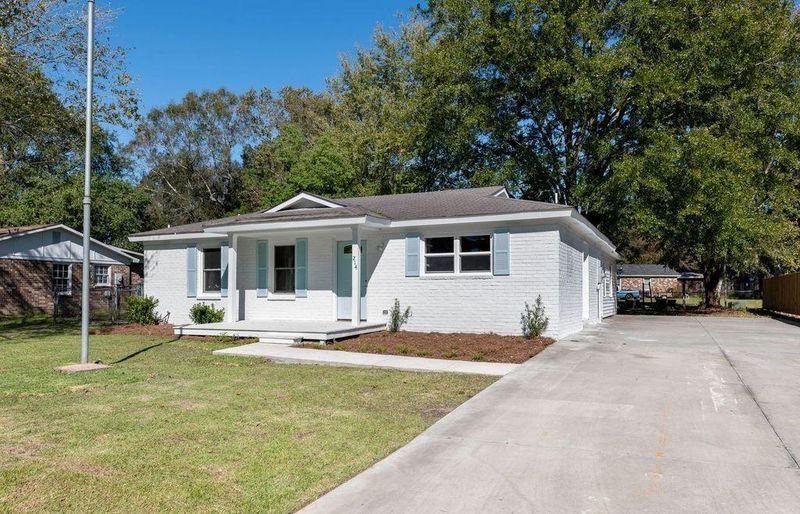214 Water Oak Dr, Goose Creek, SC 29445