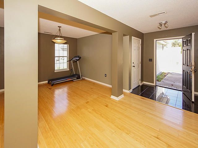 129 Slow Mill Dr, Goose Creek, SC 29445