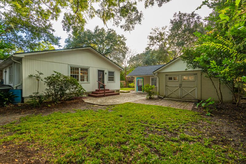 1804 Houghton Dr, Charleston, SC 29412