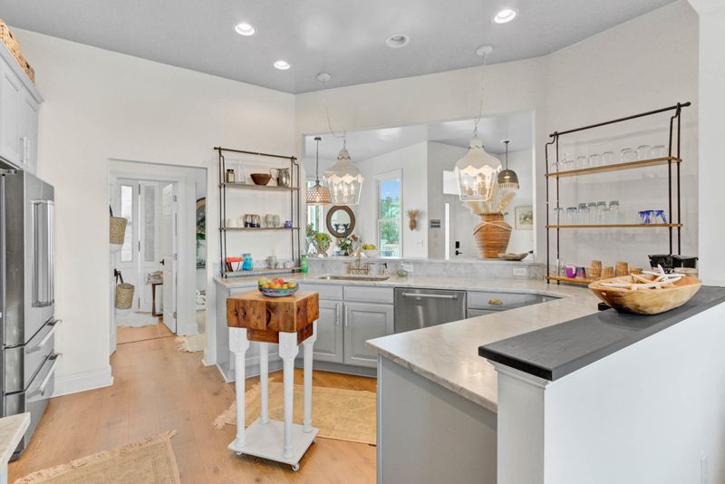 2240 Folly Rd, Folly Beach, SC 29439
