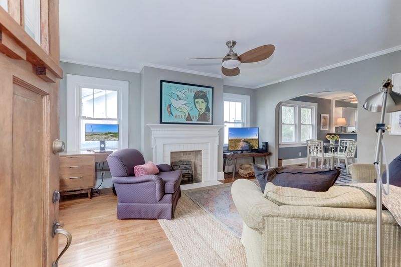 8 Magnolia Ave, Charleston, SC 29403