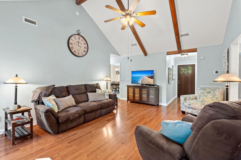 209 Chessington Cir, Summerville, SC 29485