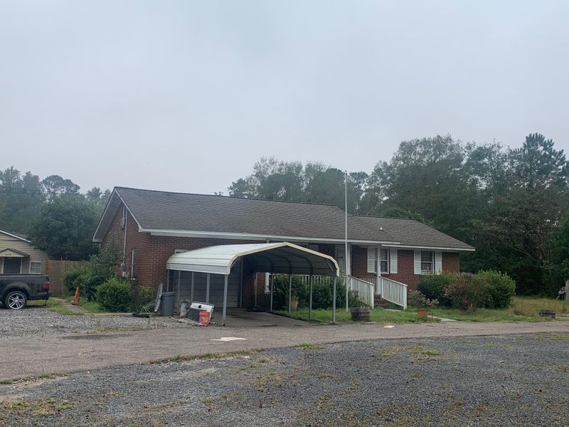 614 E 5th N St, Summerville, SC 29483