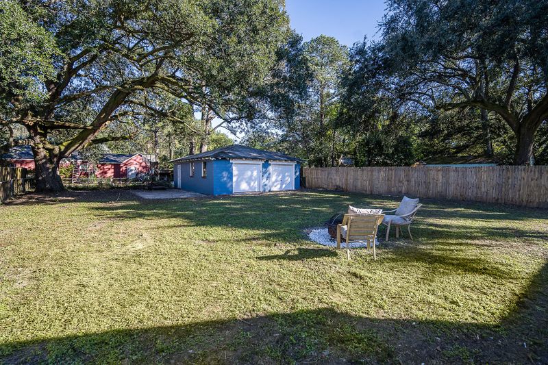 5736 Hoover Ave, Hanahan, SC 29410