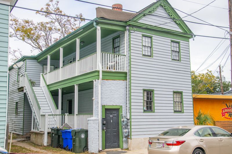 18 Blake St, Charleston, SC 29403