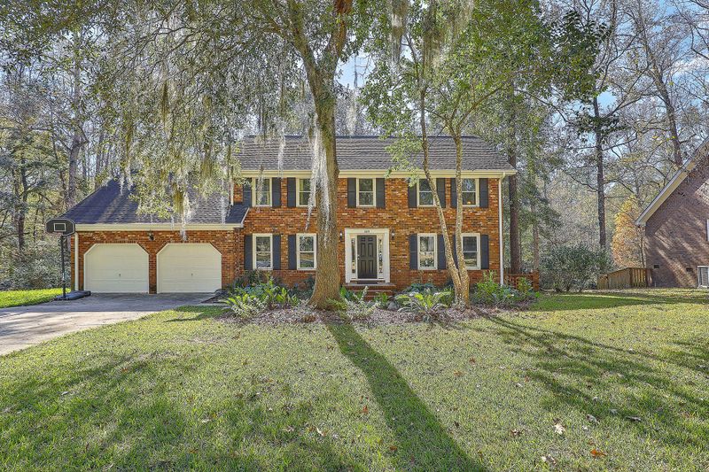 109 Hampton Dr, Summerville, SC 29485