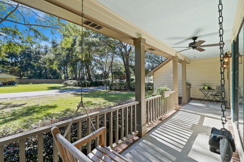 896 Stillwater Dr, Charleston, SC 29412