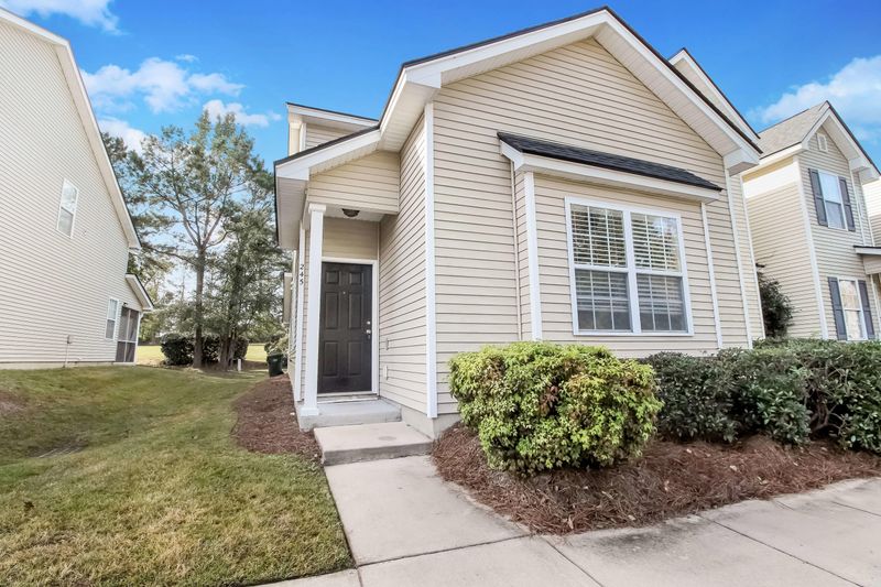 245 Brookshire Rd, Goose Creek, SC 29445