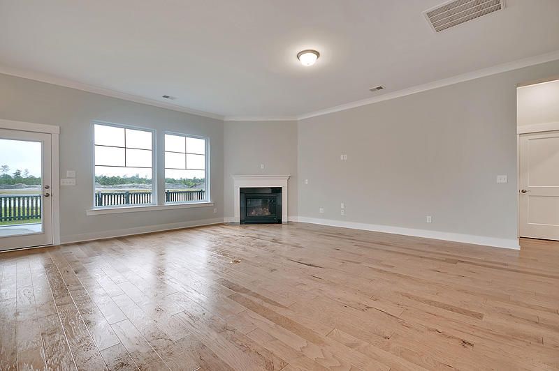 122 Backhurst Dr, Summerville, SC 29486