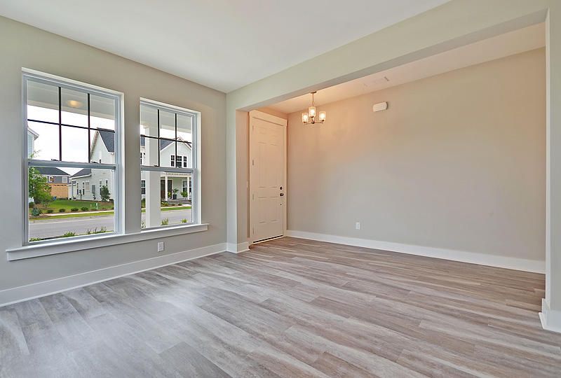 366 Oak Park St, Summerville, SC 29486