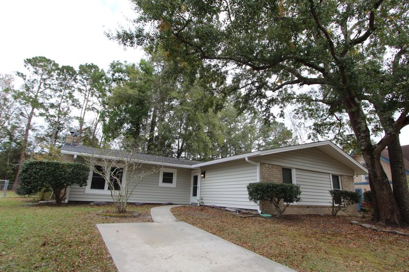 612 Piedmont Ln, Ladson, SC 29456