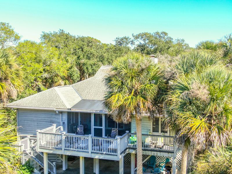 3308 Myrtle St, Edisto Island, SC 29438