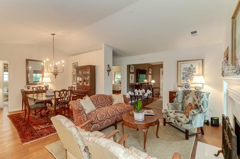 395 Fern House Walk, Mount Pleasant, SC 29464
