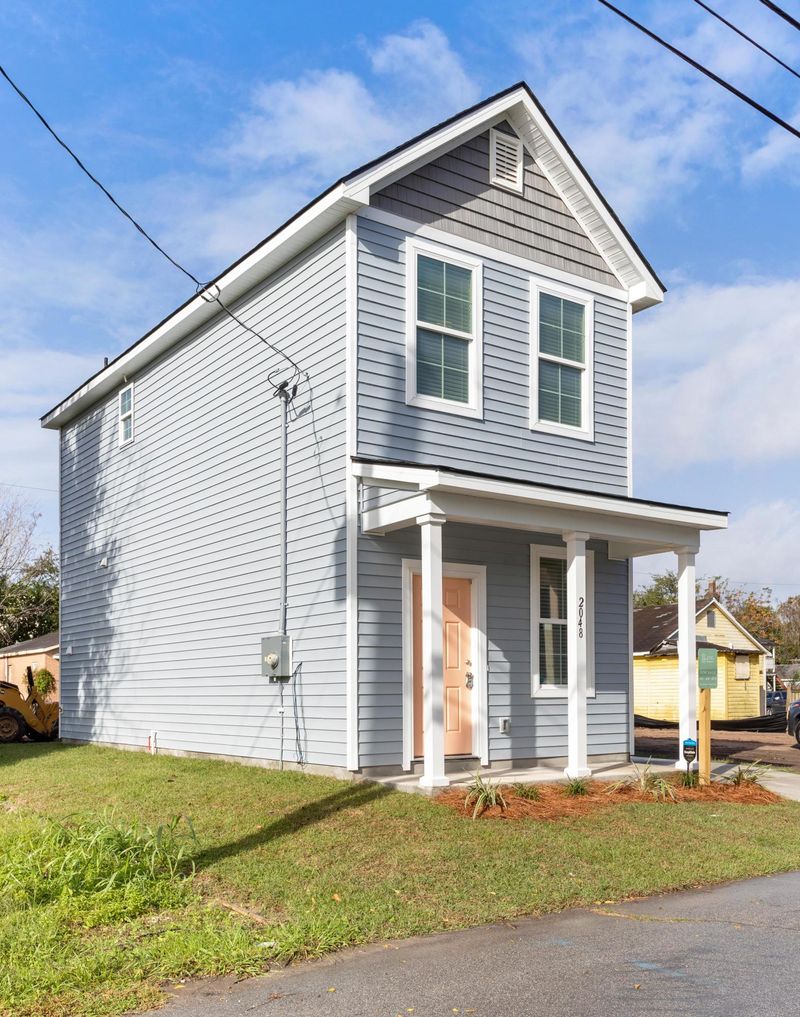 2048 Beech Ave, North Charleston, SC 29405