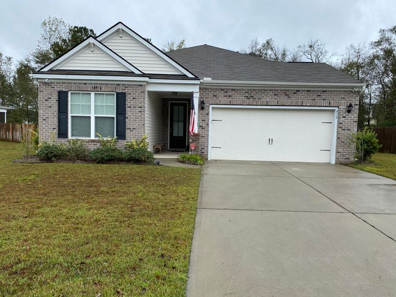 416 Rivers Row Dr, Moncks Corner, SC 29461