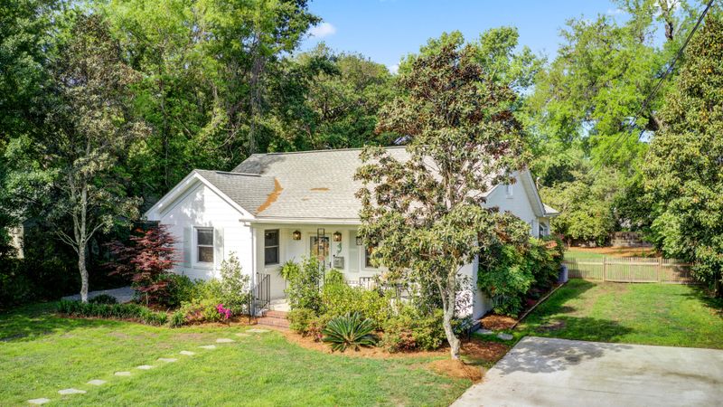 11 Stratford Rd, Charleston, SC 29407