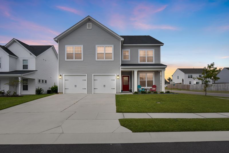 221 Wathen Dr, Goose Creek, SC 29445
