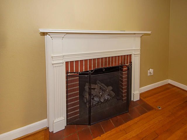 552 W Elizabeth Ln, Charleston, SC 29407