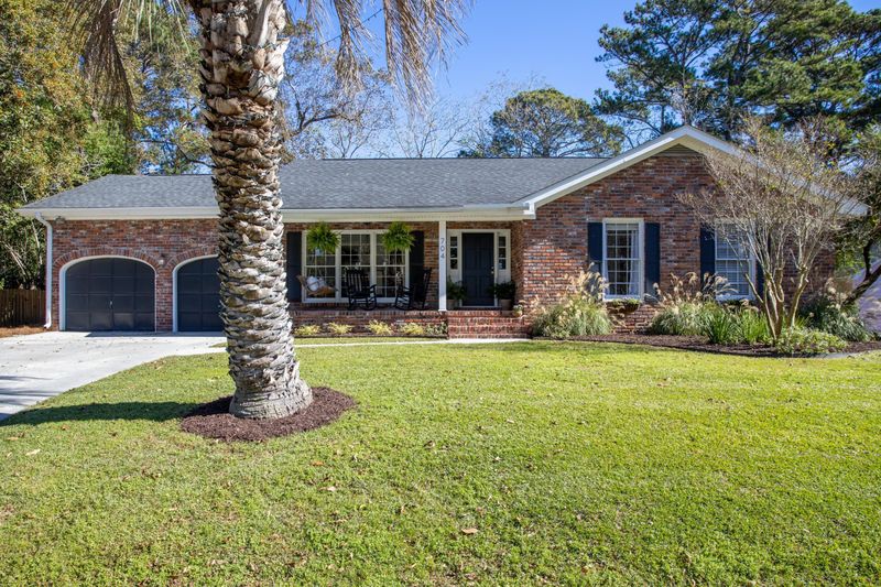 704 Chatter Rd, Mount Pleasant, SC 29464