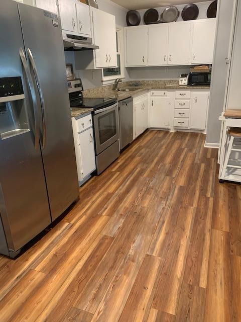 1125 Hawthorne Rd, Hanahan, SC 29410